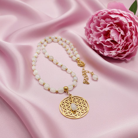 Collier en Pierre de Lune, Fleur de Vie ou Unalome