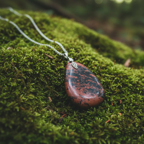 obsidenne acajou 7 cm sur chaine argenté