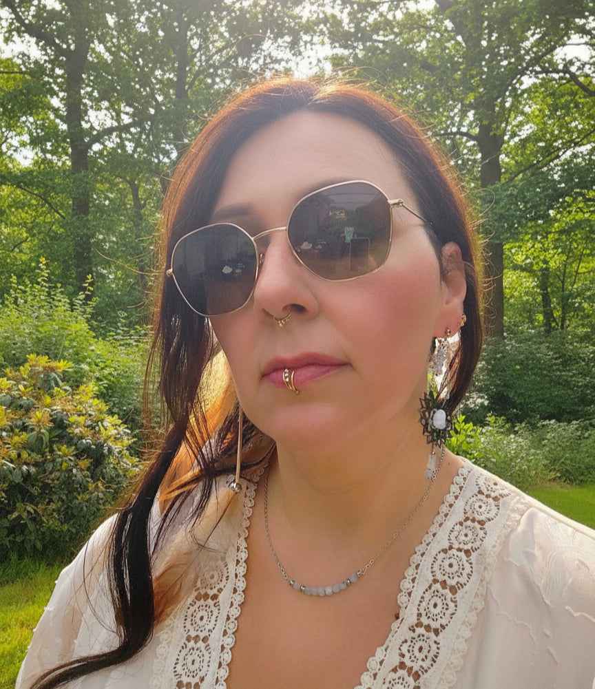 Collier et boucles d'oreilles céleste en calcédoine bleue