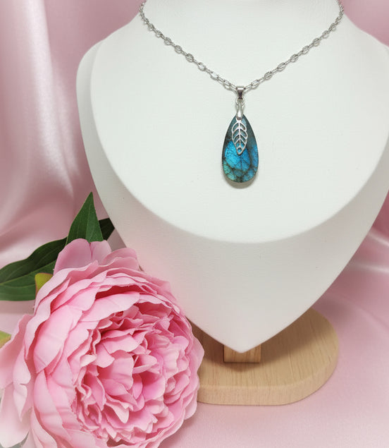 collier pierre  labradorite