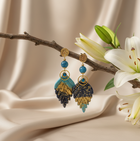 Boucles d’oreilles en apatite bleue, polymère, acier inoxydable doré