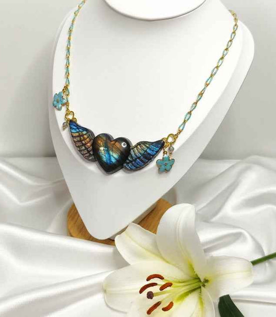 Collier turquoise doré coeur en labradorite xxl