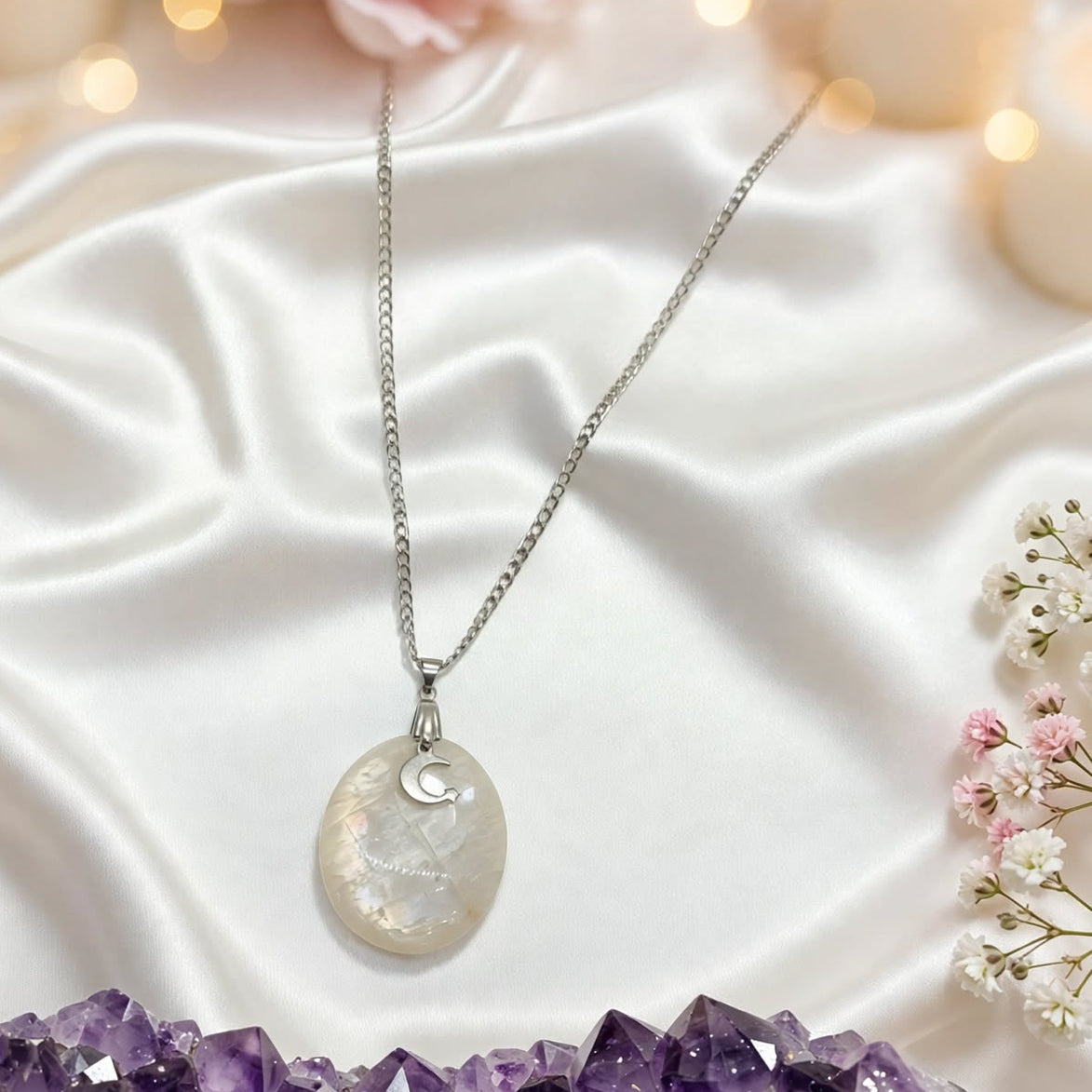 Collier en pierre de lune blanche