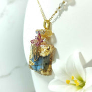 Collier doré en labradorite, flacon orgonite