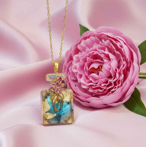 Collier doré en labradorite, flacon orgonite