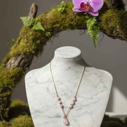 Collier long Doré et pierre de Kunzite 60cm
