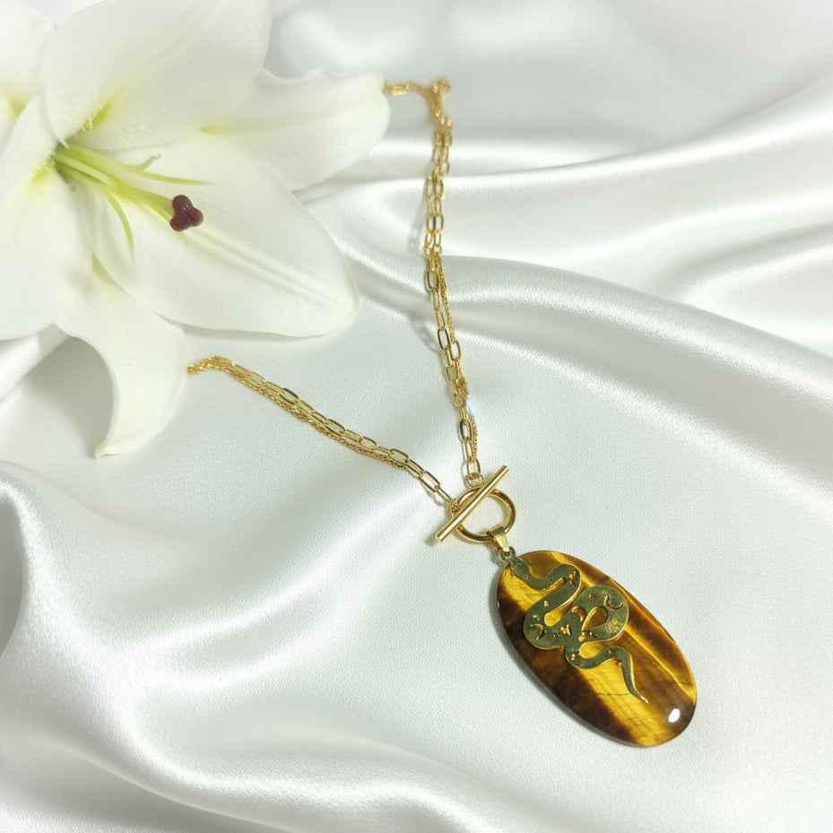 Collier serpent doré et oeil de tigre