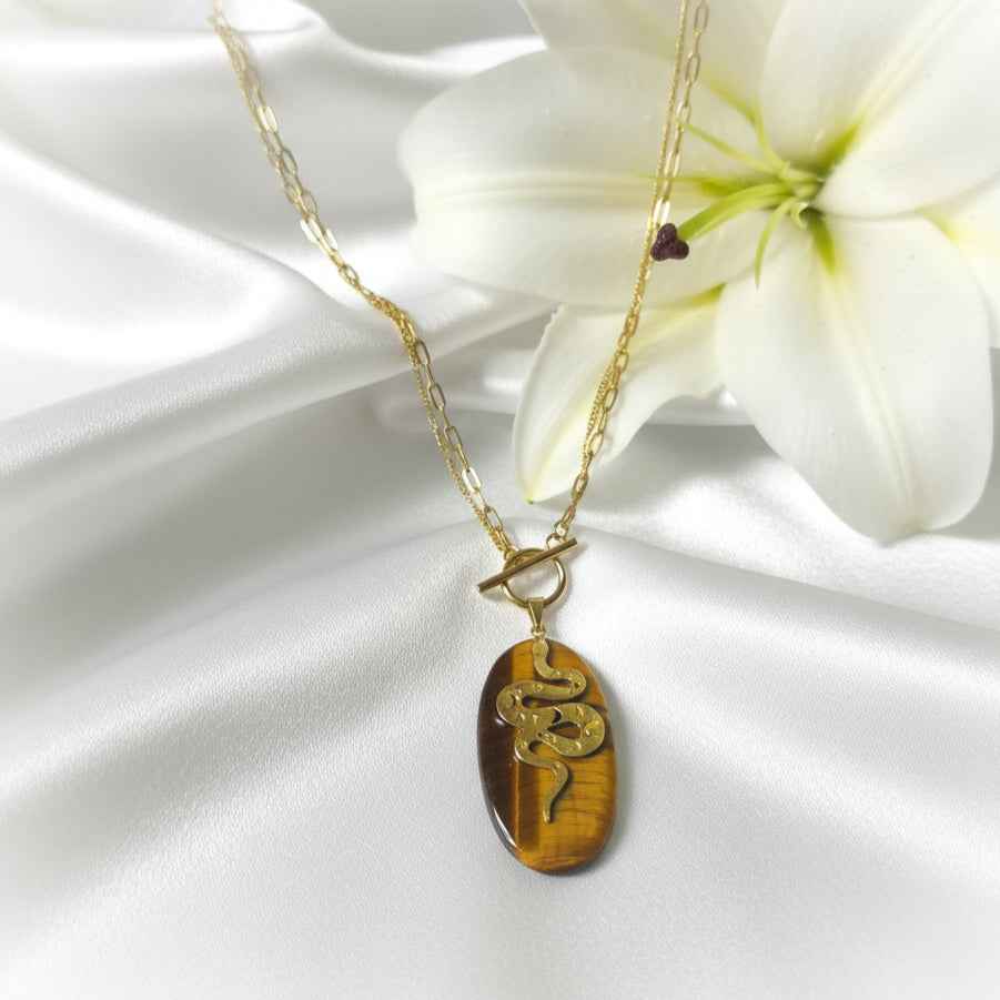 Collier serpent doré et oeil de tigre