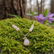 Collier long Doré et pierre de Kunzite 60cm