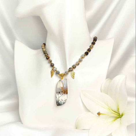 Collier de perles Divina en merlinite (opale dendritique)