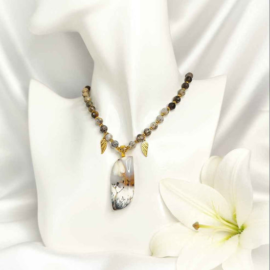 Collier de perles Divina en merlinite (opale dendritique)