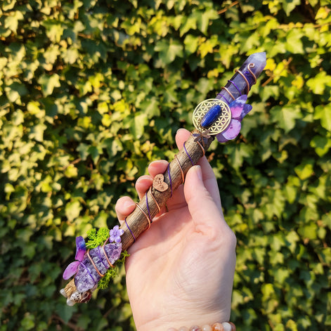 baguette en bois de noisetiet