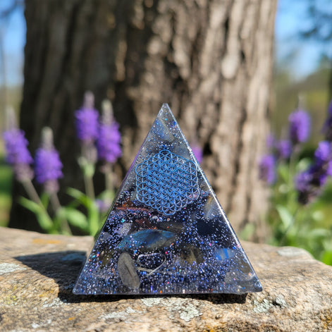orgonite labradorite