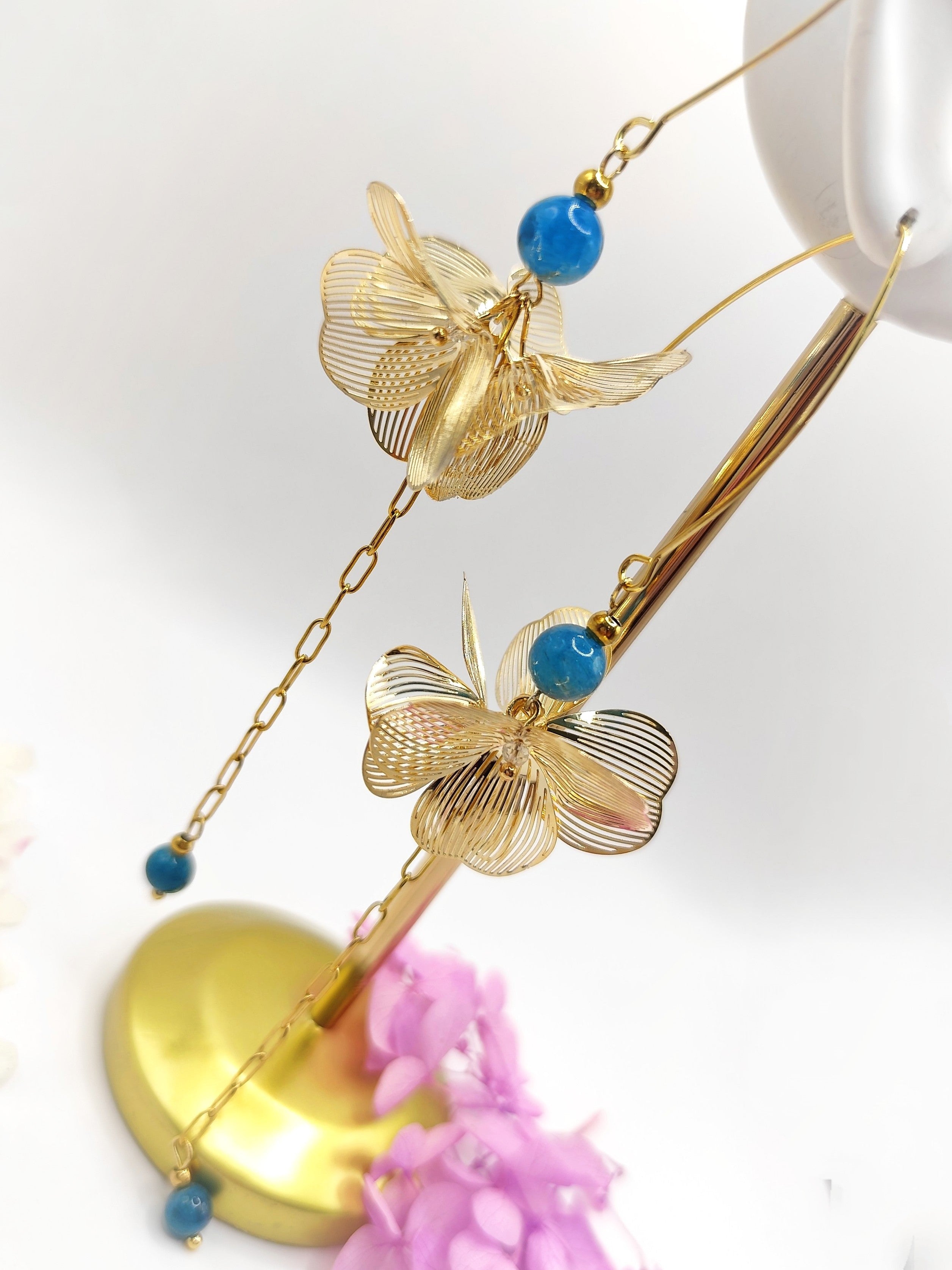 Boucles d'oreilles hortensia apatite