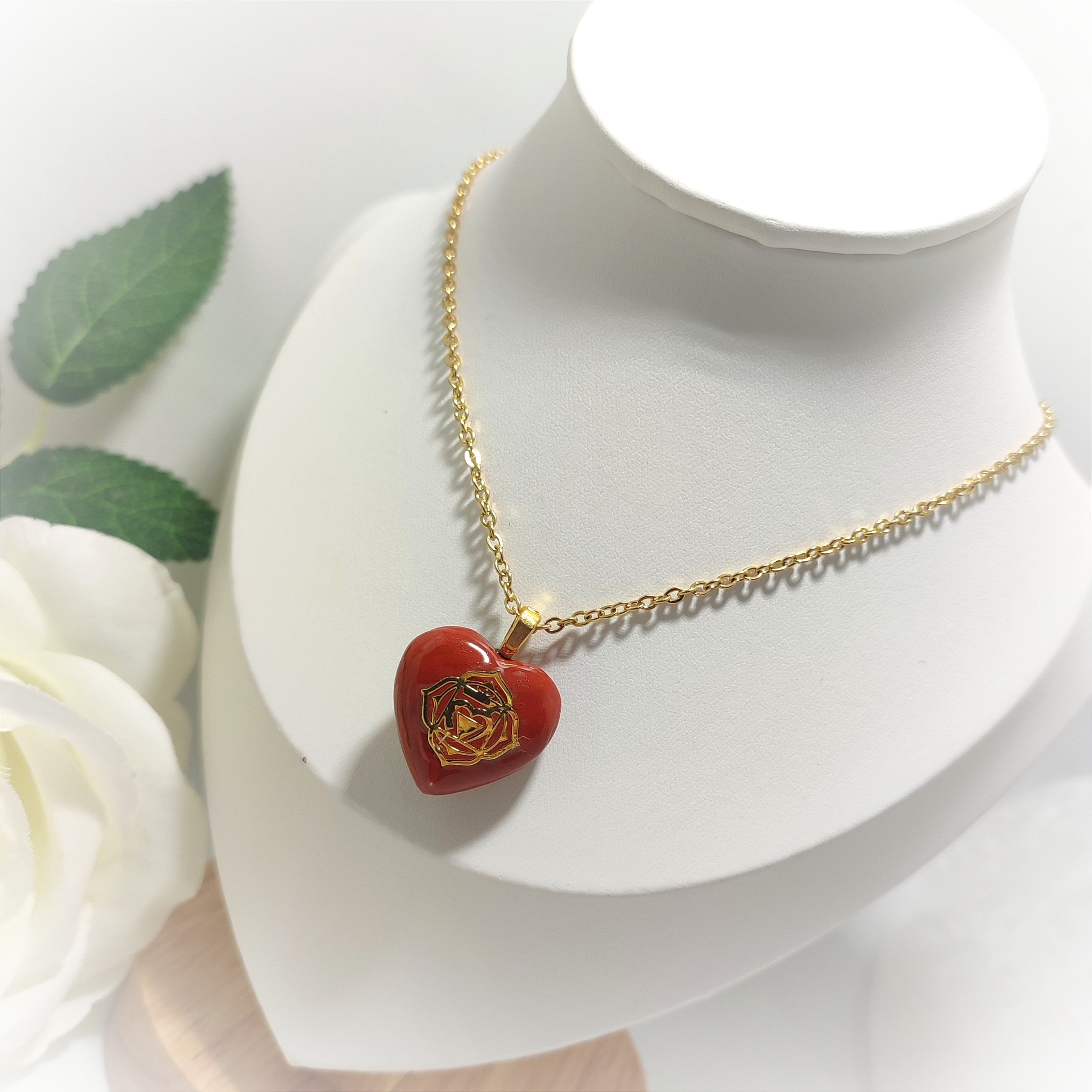 Pendentif en Jaspe Rouge  au choix – Force & Vitalité