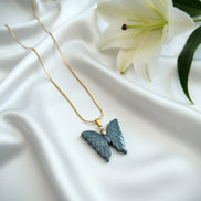 Collier, Pendentif en Hématite, croix, aigle, papillon, chat, phénix, encre