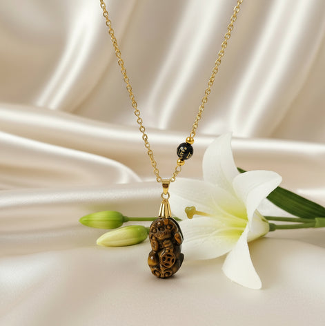 Collier pixiu en oeil de tigre sculpté, argenté ou doré, longueur 78cm