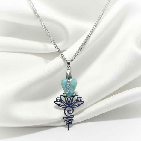 Collier chaine argenté et larimar au choix, sur lotus unalome ou simple