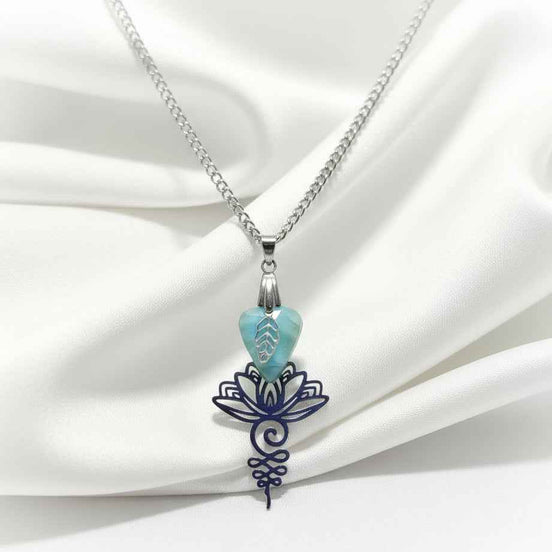 Collier chaine argenté et larimar au choix, sur lotus unalome ou simple