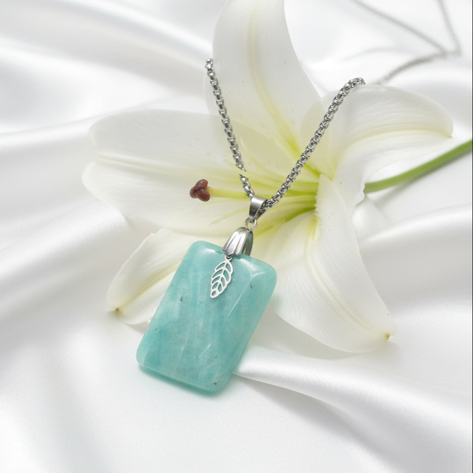 Collier Amazonite sur chaine acier inoxydable 50 cm