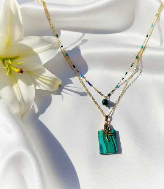 Collier doré libellule et malachite extra