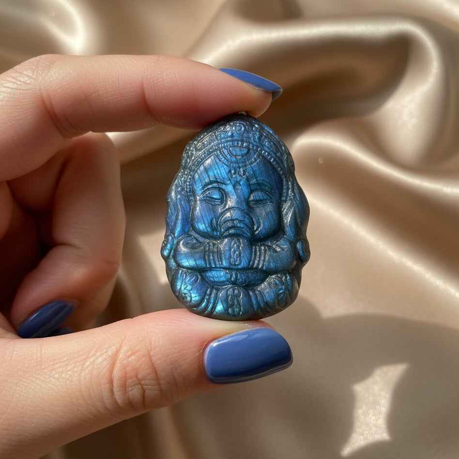 Collier Ganesh en labradorite bleu, argenté ou doré