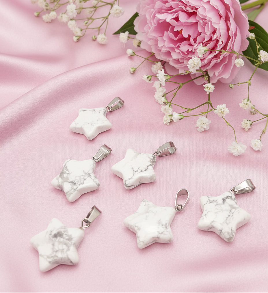 pendentif étoile en howlite 5€