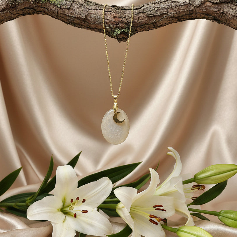 collier doré pierre de lune