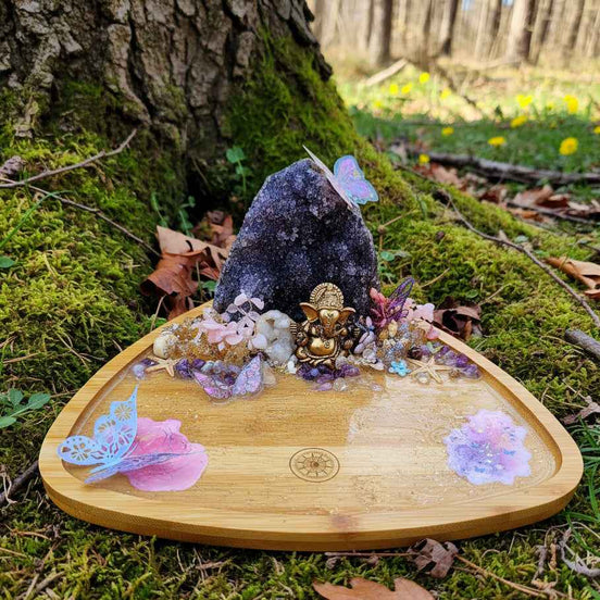 Plateau le paradis de ganesh et géode d'améthyste de 14 cm