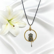 collier originale en pierre de pyrite