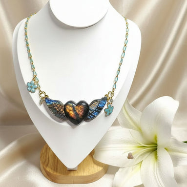 Collier doré coeur en labradorite 