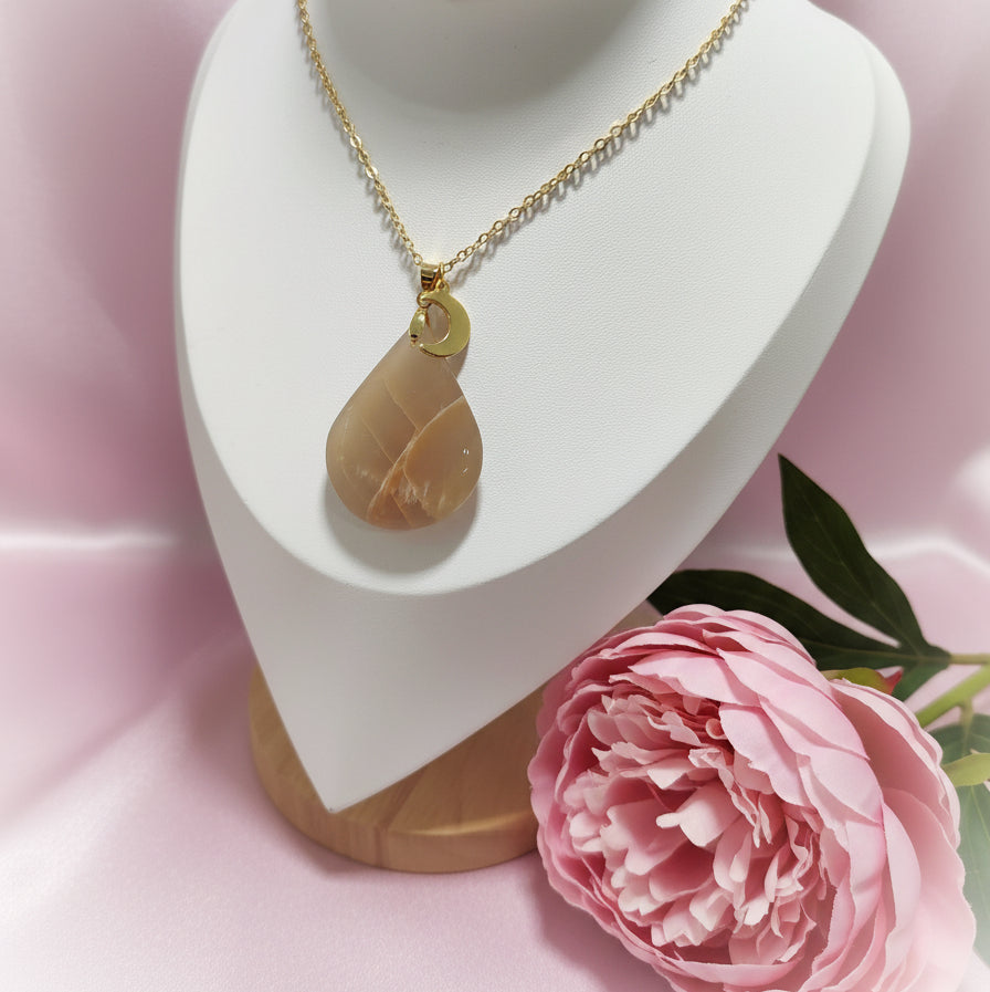 Collier doré en pierre de lune au choix