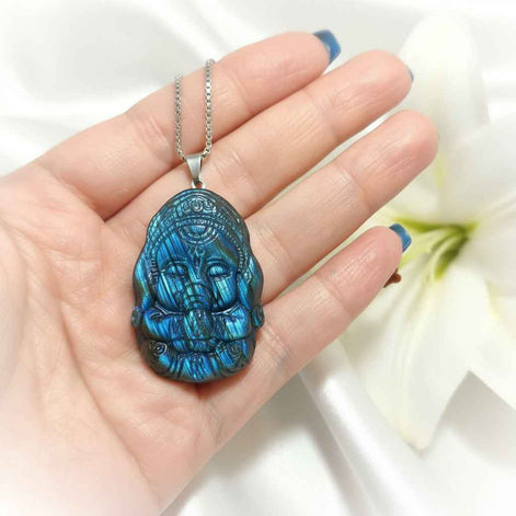 Collier Ganesh en labradorite bleu, argenté ou doré
