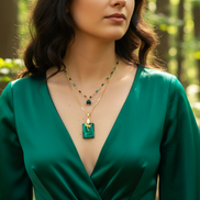 Collier doré libellule et malachite extra