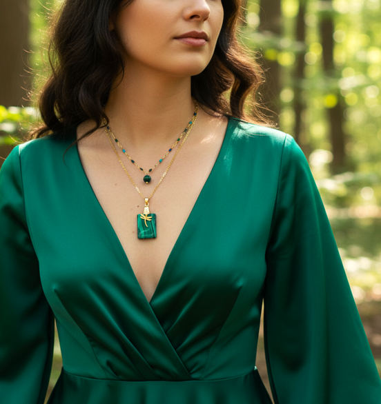 Collier doré libellule et malachite extra