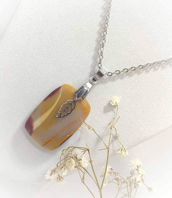 collier jaspe mokaite