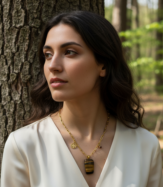collier arbre de vie doré en oeil de tigre