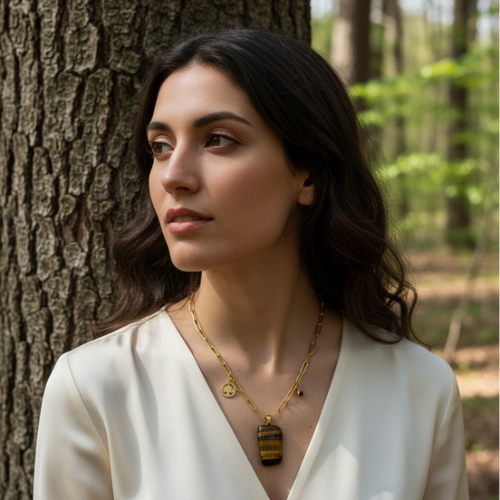 collier arbre de vie doré en oeil de tigre