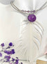 Collier en améthyste et plume céleste