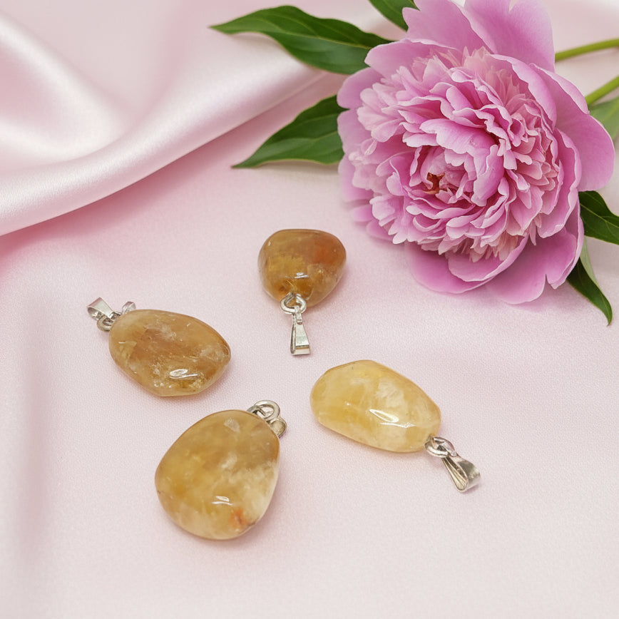 Pierre, collier, pendentif en calcite orange, oeuf, brut, joie et confiance