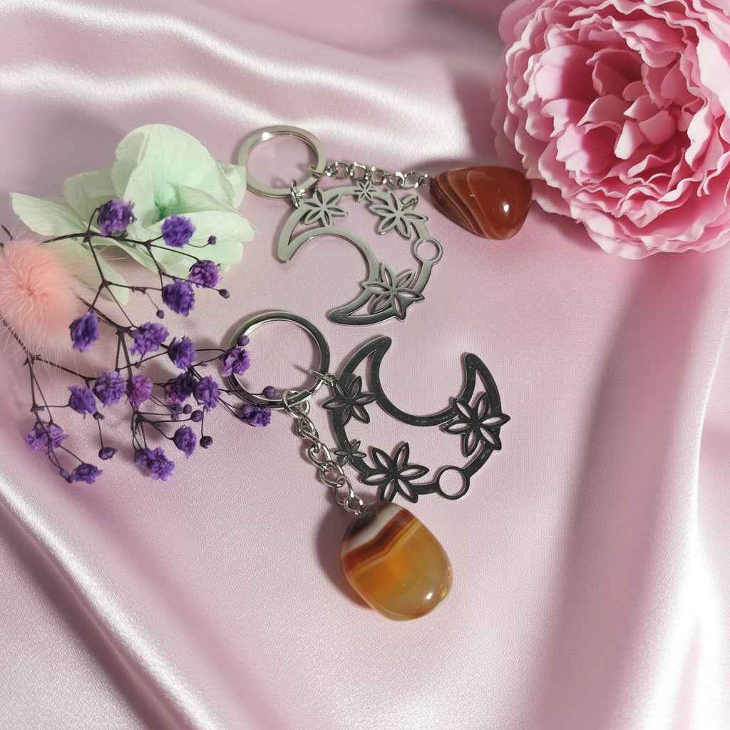Porte clés lune en cornaline