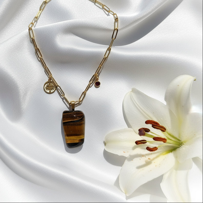 collier avec gros oeil de tigre