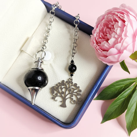 pendule en tourmaline noire