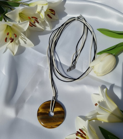 Collier minimaliste en oeil de tigre Au choix