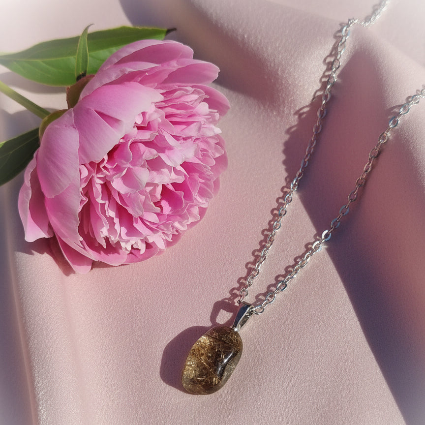 collier quartz rutile fumé