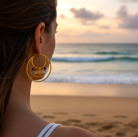 Créoles dorées et pierre de lune arc en ciel