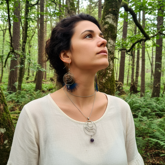 Collier "intuition lunaire" améthyste et plume de paon
