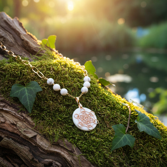 Collier Howlite
