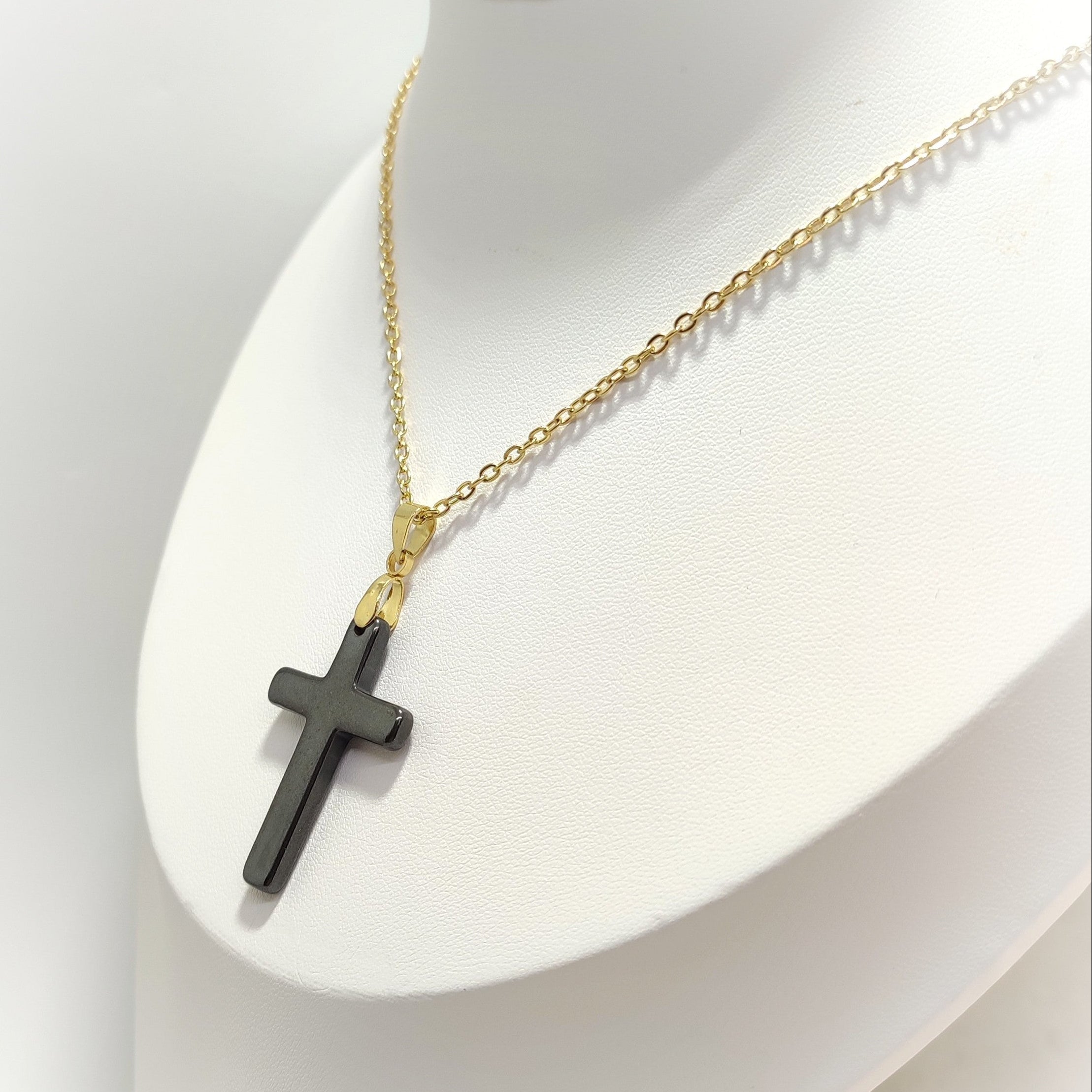 Collier, Pendentif en Hématite, croix, aigle, papillon, chat, phénix, encre