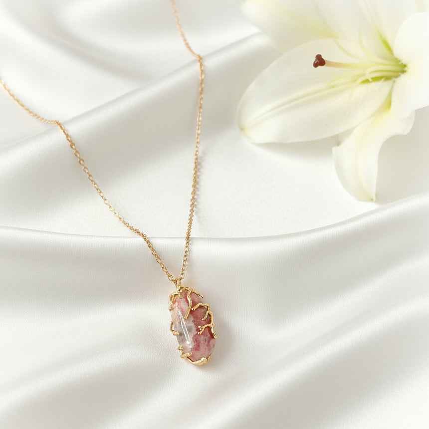 Collier doré en Rhodochrosite sertie extra